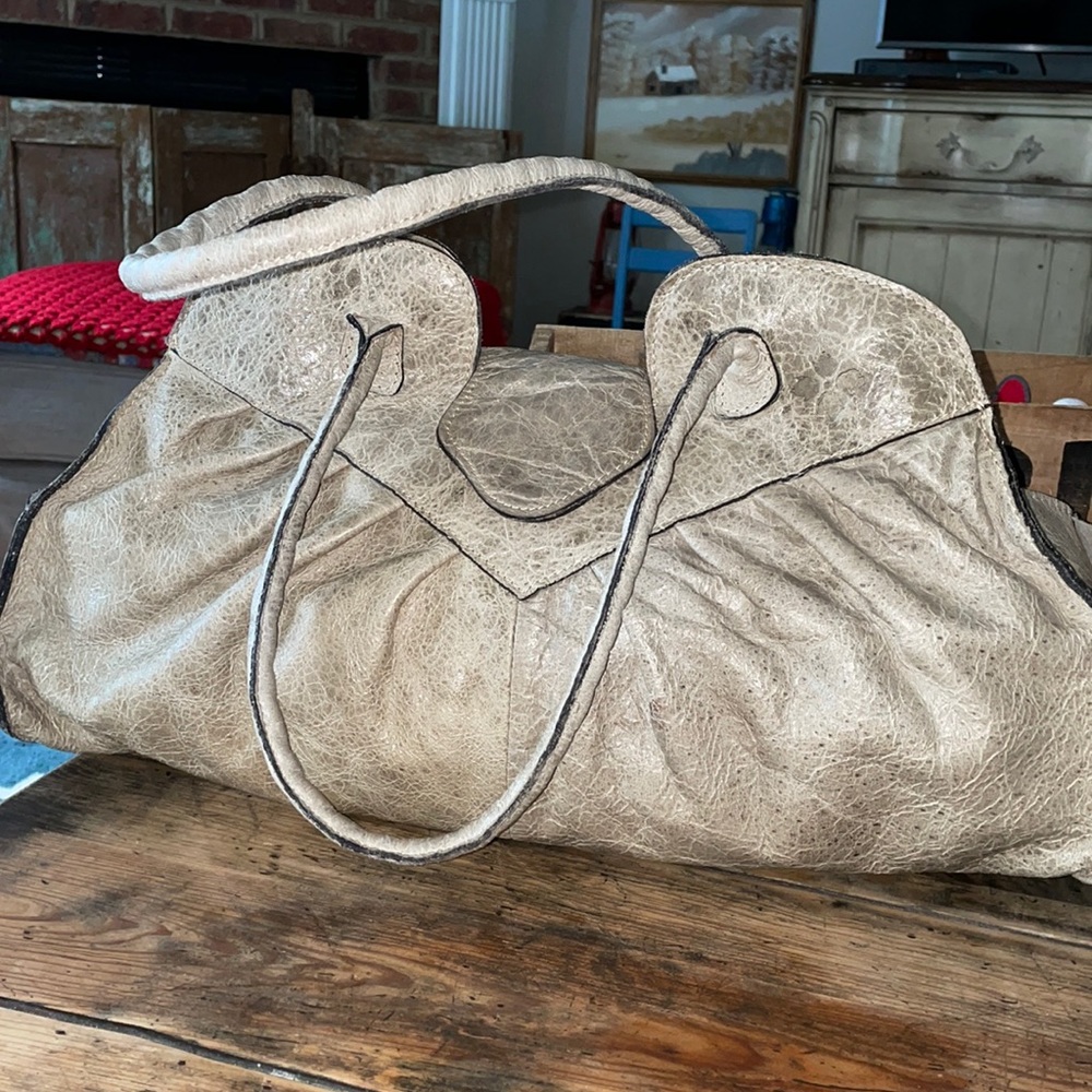 Patricia Nash hand bag